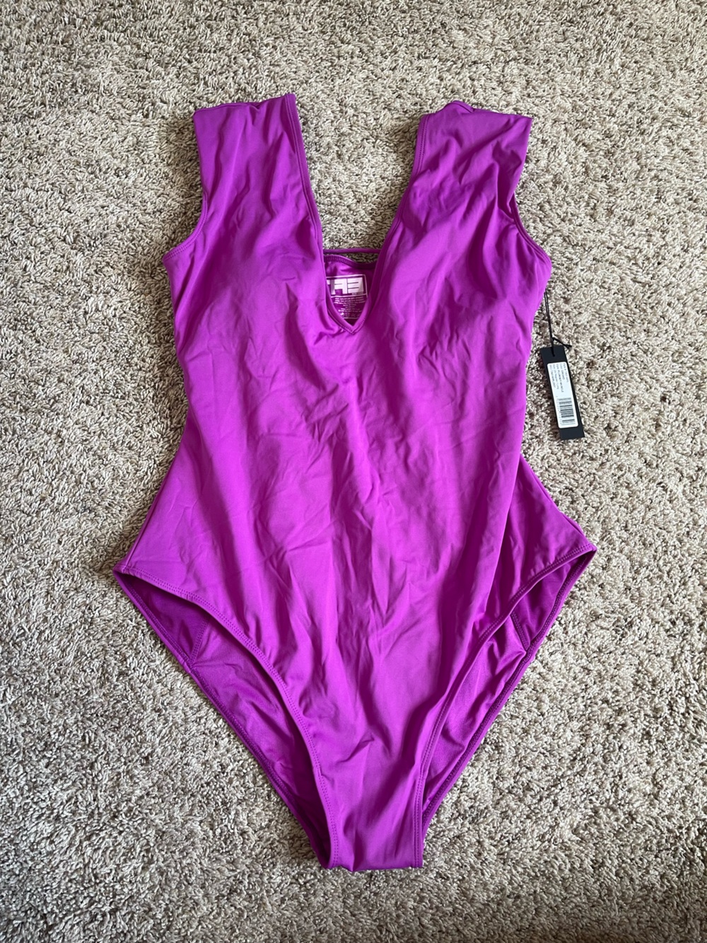 TA3 Orchid Purple Plungey Muscle Neck Size 2x NWT